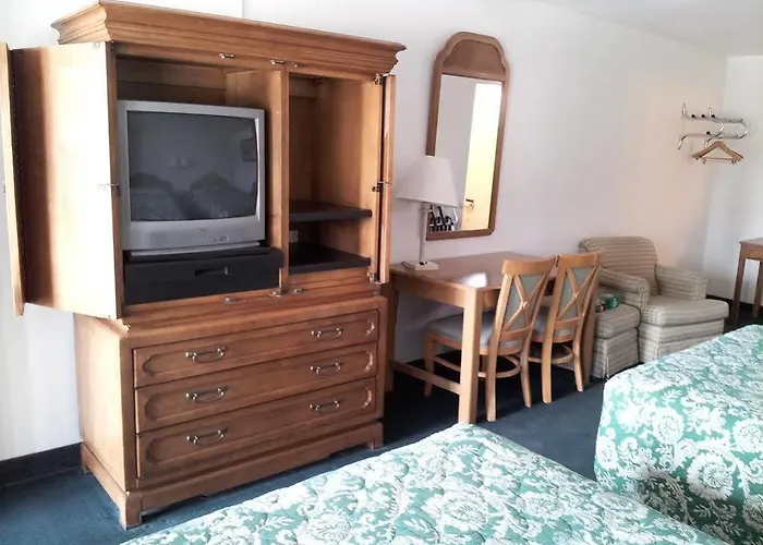 Tri-state Motel